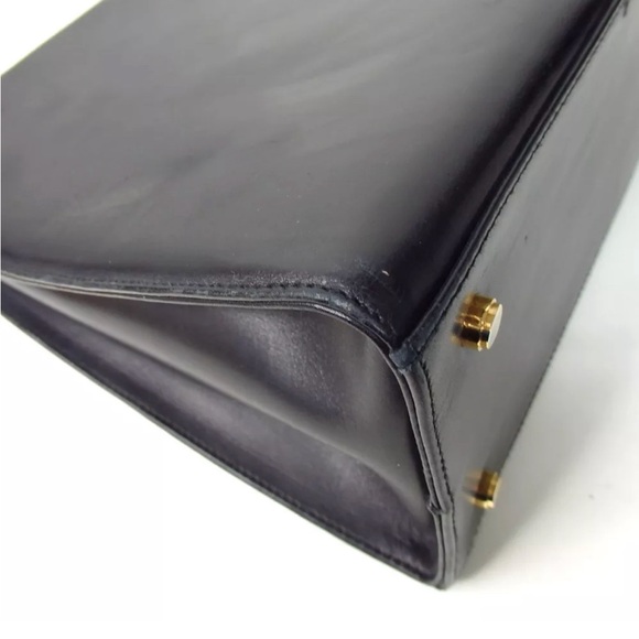 Salvatore Ferragamo shoulderbag - Picture 11 of 12